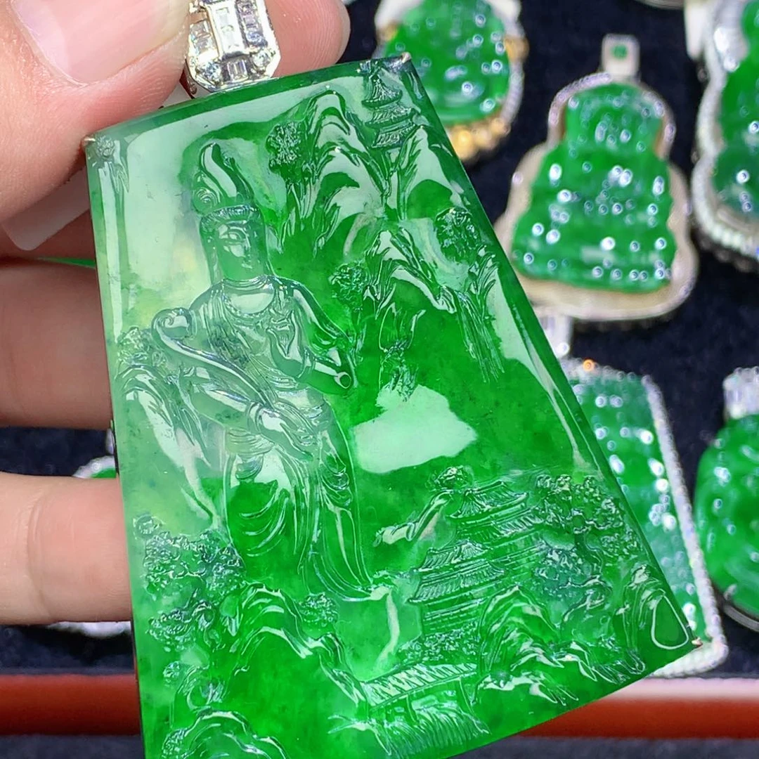 翡翠未镶嵌颈饰翡翠