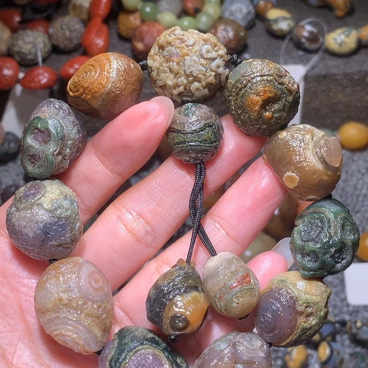 筋脉纹路清晰可见