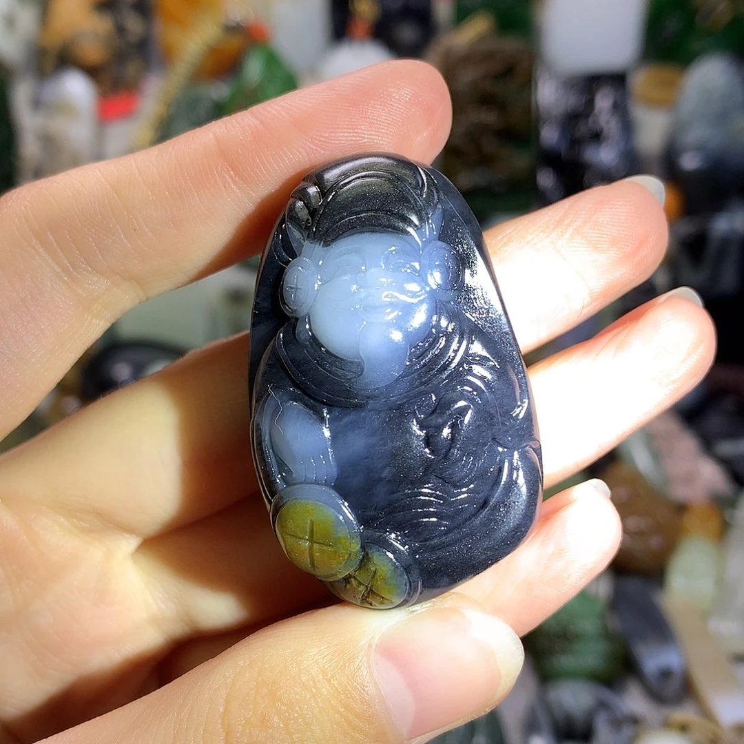 和田玉未镶嵌颈饰山**人