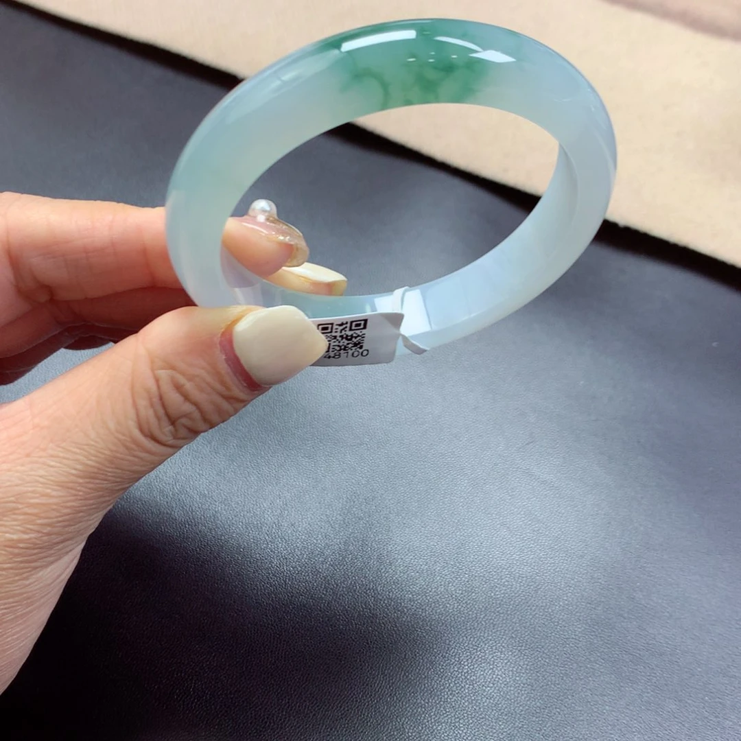 翡翠手镯未镶嵌缅甸翡翠手镯