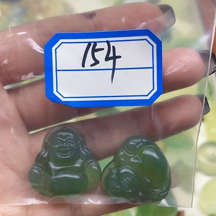 开****蛇纹石玉未镶嵌颈饰
