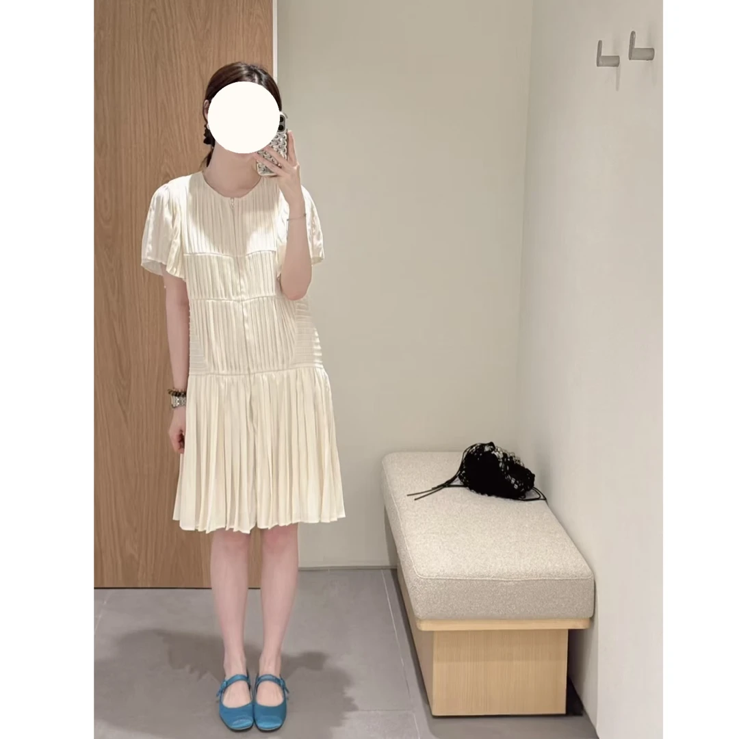 FAR ZOOM 米白重工肌理感压褶短袖连衣裙