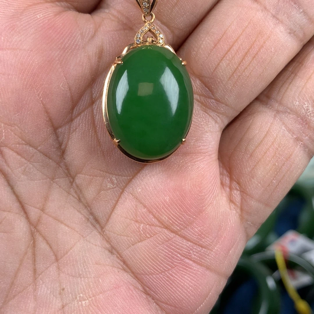 和田玉（碧玉）未镶嵌颈饰