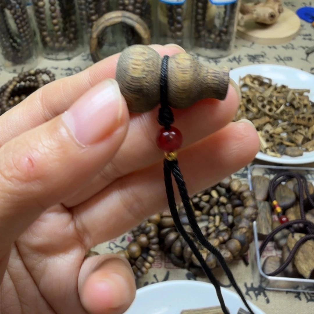 沉香碎屑沉香奇楠沉香葫芦