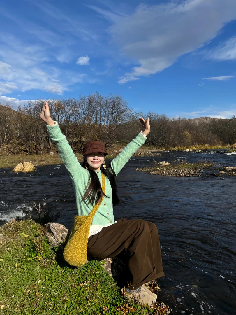 韩系绿色针织毛衣外套女秋冬2025早秋新款咖色阔腿裤两件套装