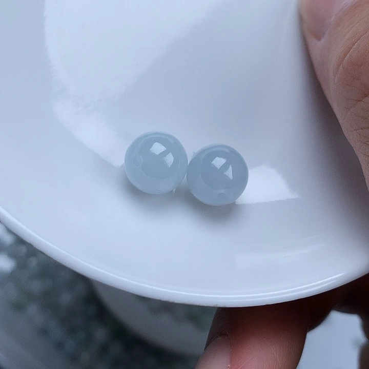 翡翠散珠翡翠福利1。  卡9十