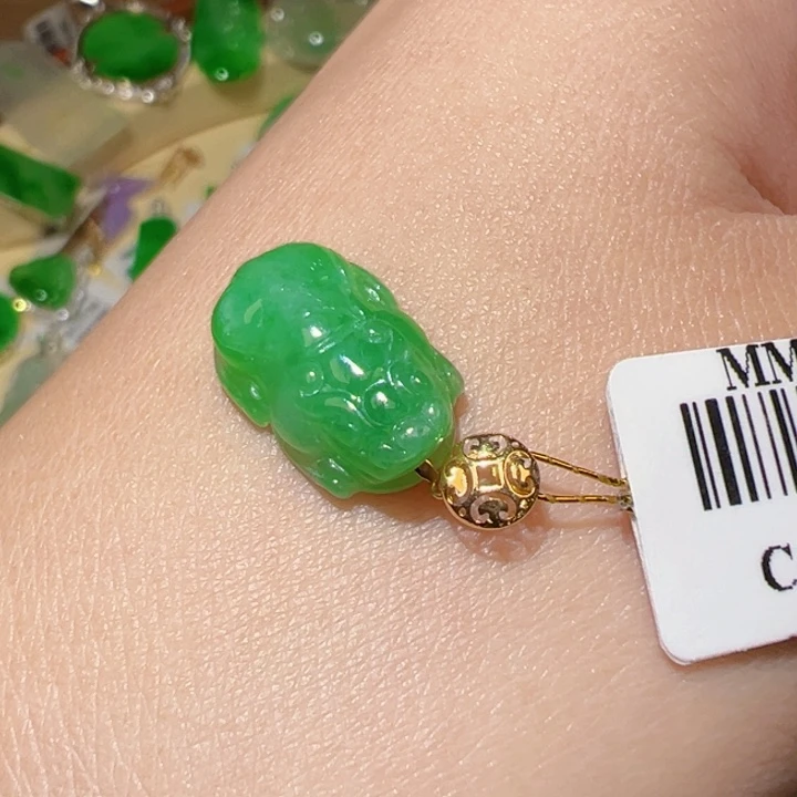 翡翠颈饰18K金镶嵌翡翠