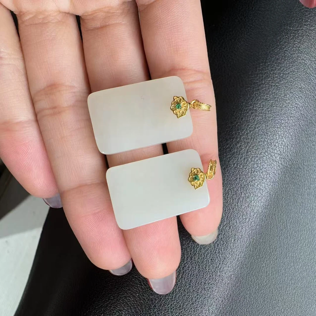 【玉经纶】32478/Q28-和田玉无事牌吊坠-多样性发其一25*16*4