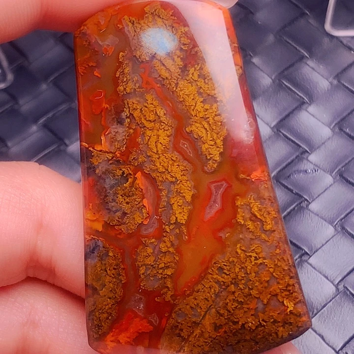 玛瑙/玉髓未镶嵌颈饰南**生