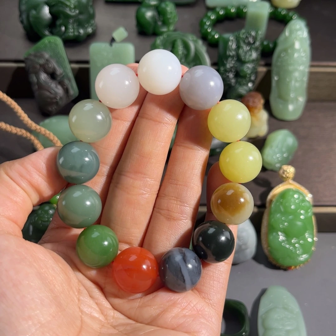 和田玉未镶嵌颈饰定制