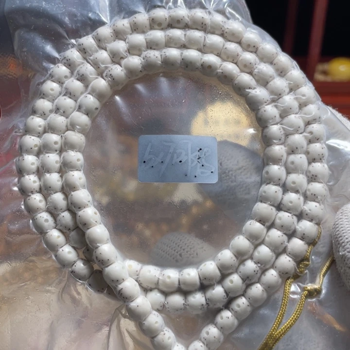 手串星月菩提6-7直切桶珠原白