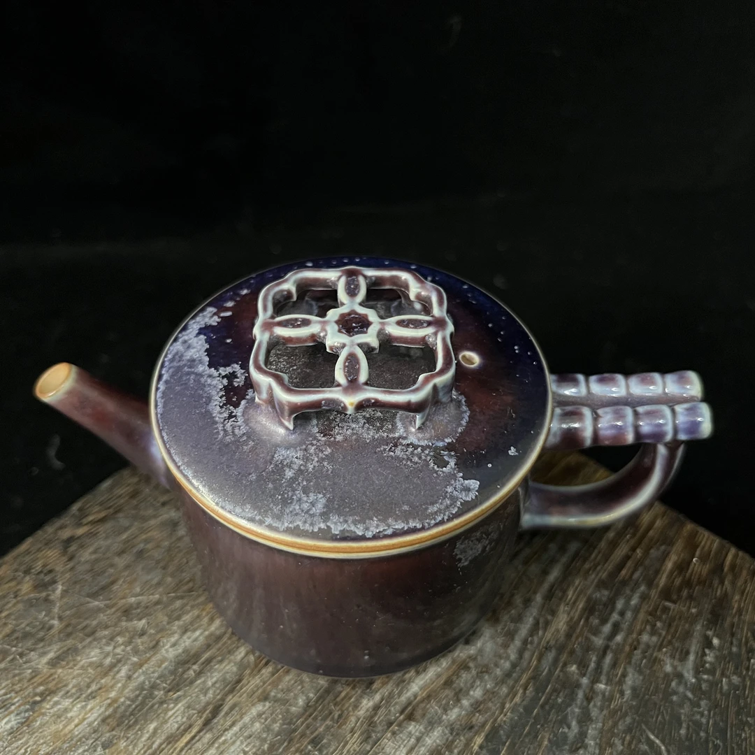 郑都窑茄皮紫发色大口径云窗壶