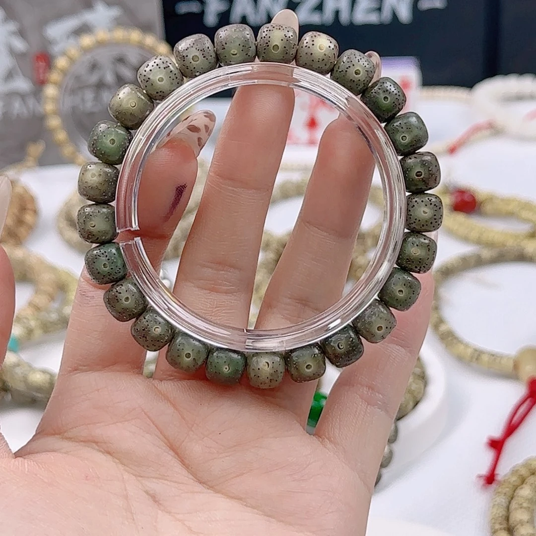 原生态石玉9×8绿冰同枝高抛