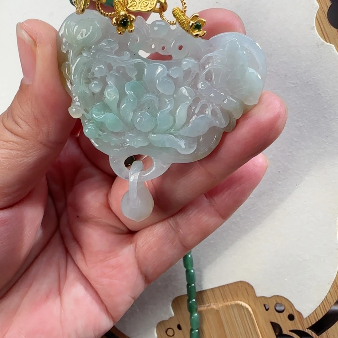 翡翠颈饰未镶嵌仿古