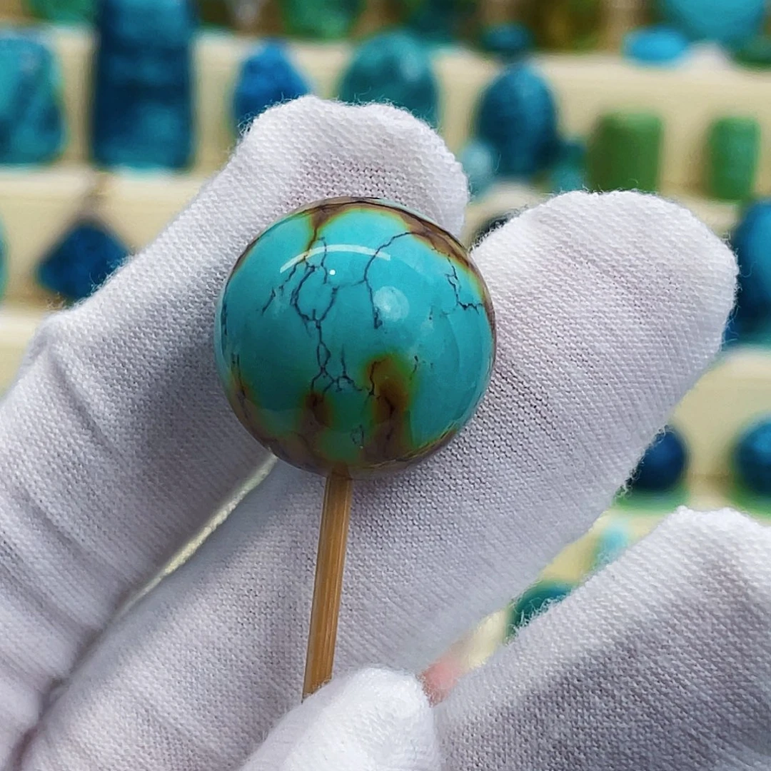 绿松石未镶嵌颈饰