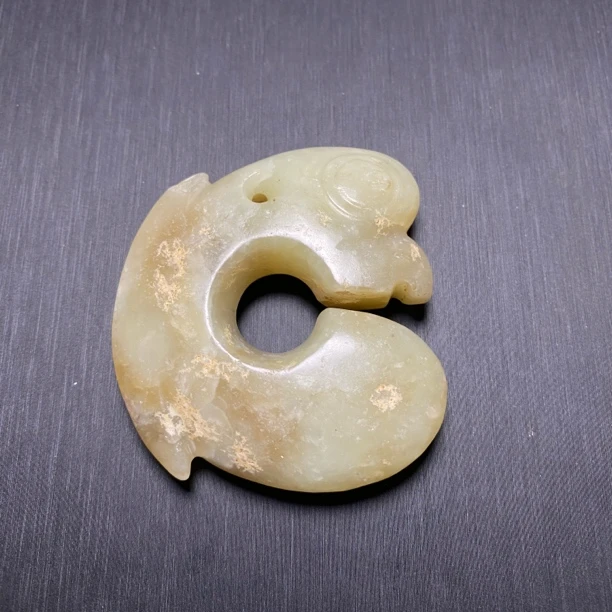 工艺品和田玉鸟龙