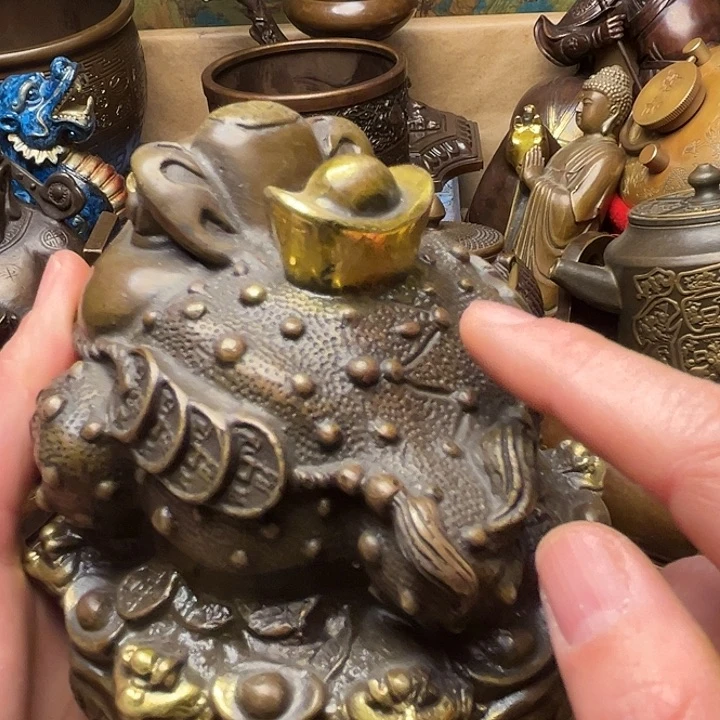 精美铜器批发档口