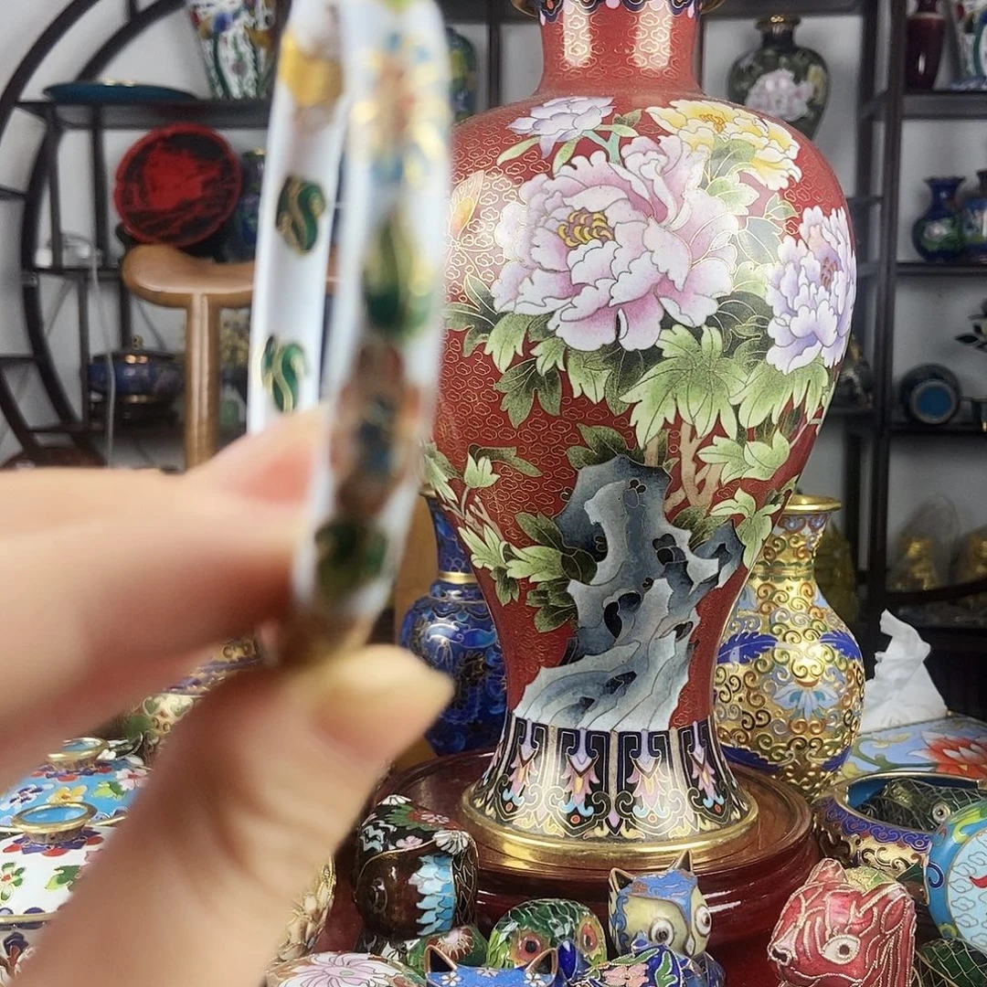 蔡***啦铜景泰蓝手镯一个