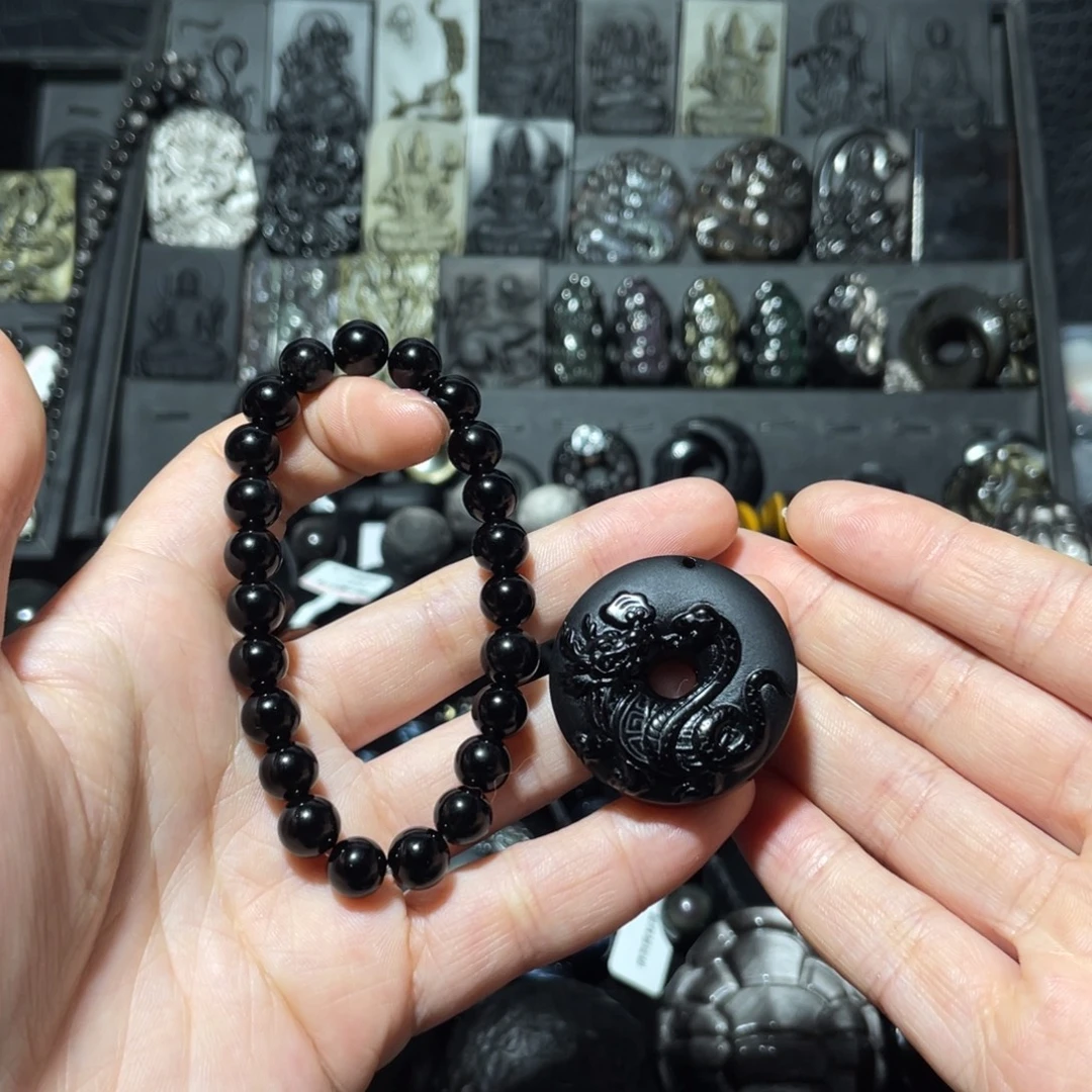 小***g黑曜岩未镶嵌珠宝奇石