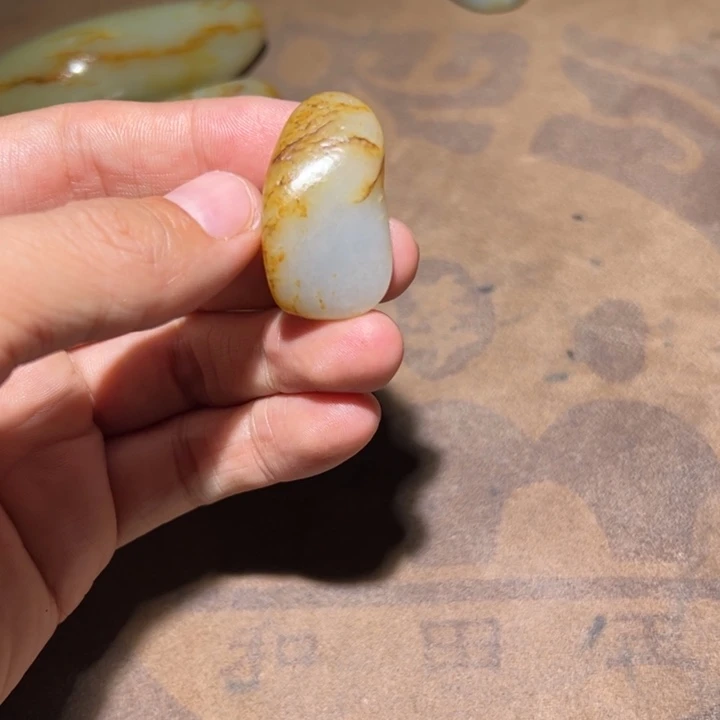 未镶嵌和田玉（糖玉）车挂愿****往