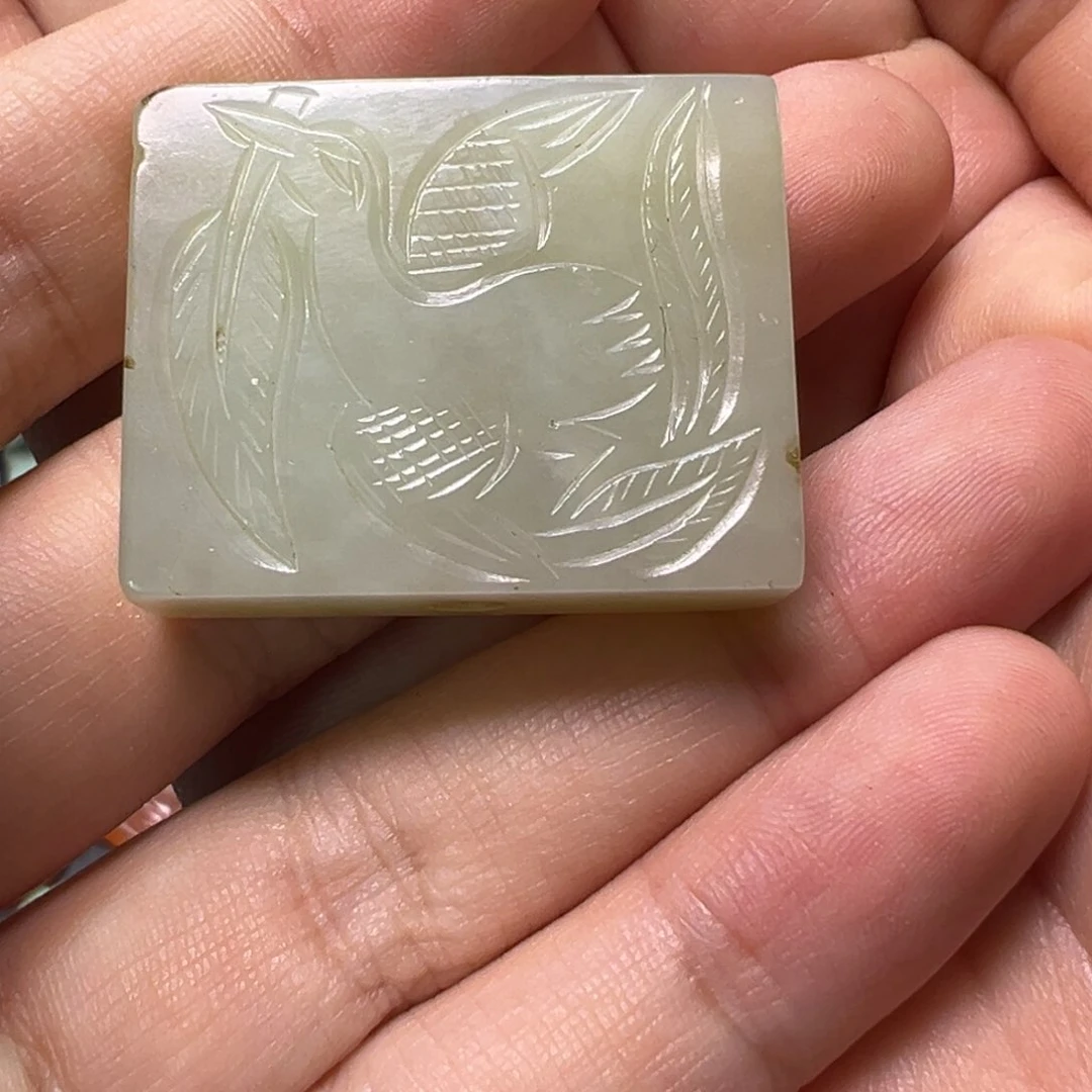 和田玉未镶嵌颈饰恒**弹