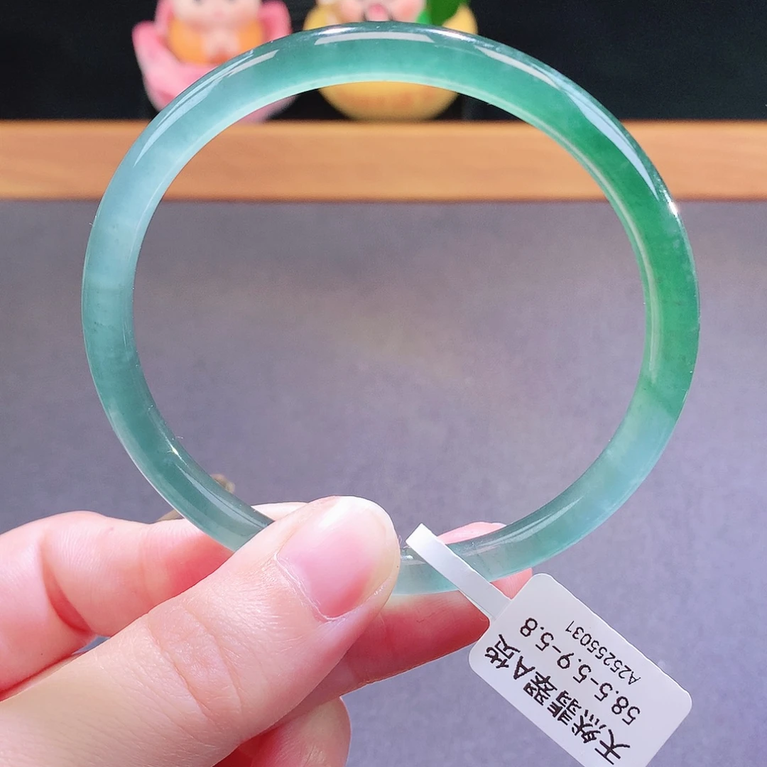 翡翠未镶嵌手镯天然翡翠