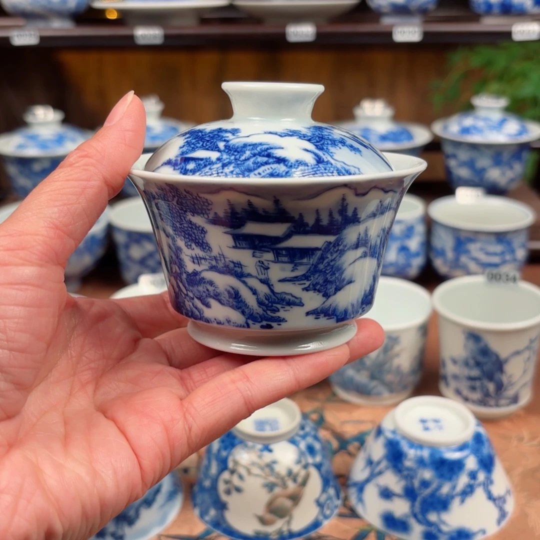 用****6手绘青花陶瓷盖碗