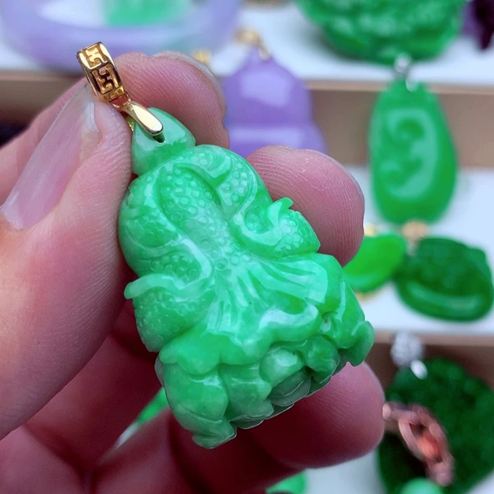 翡翠未镶嵌吊坠(不含链)