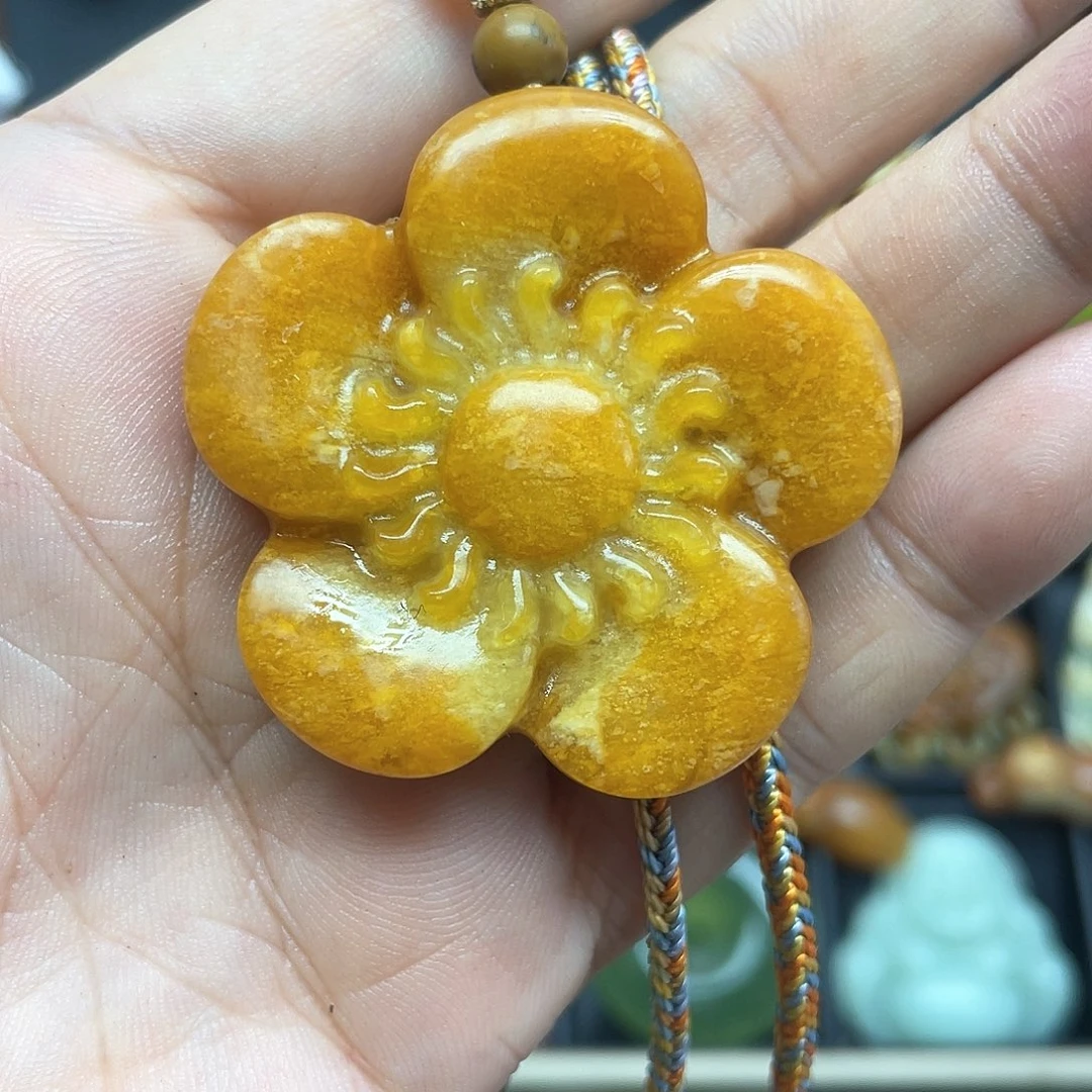 未镶嵌蛇纹石玉颈饰