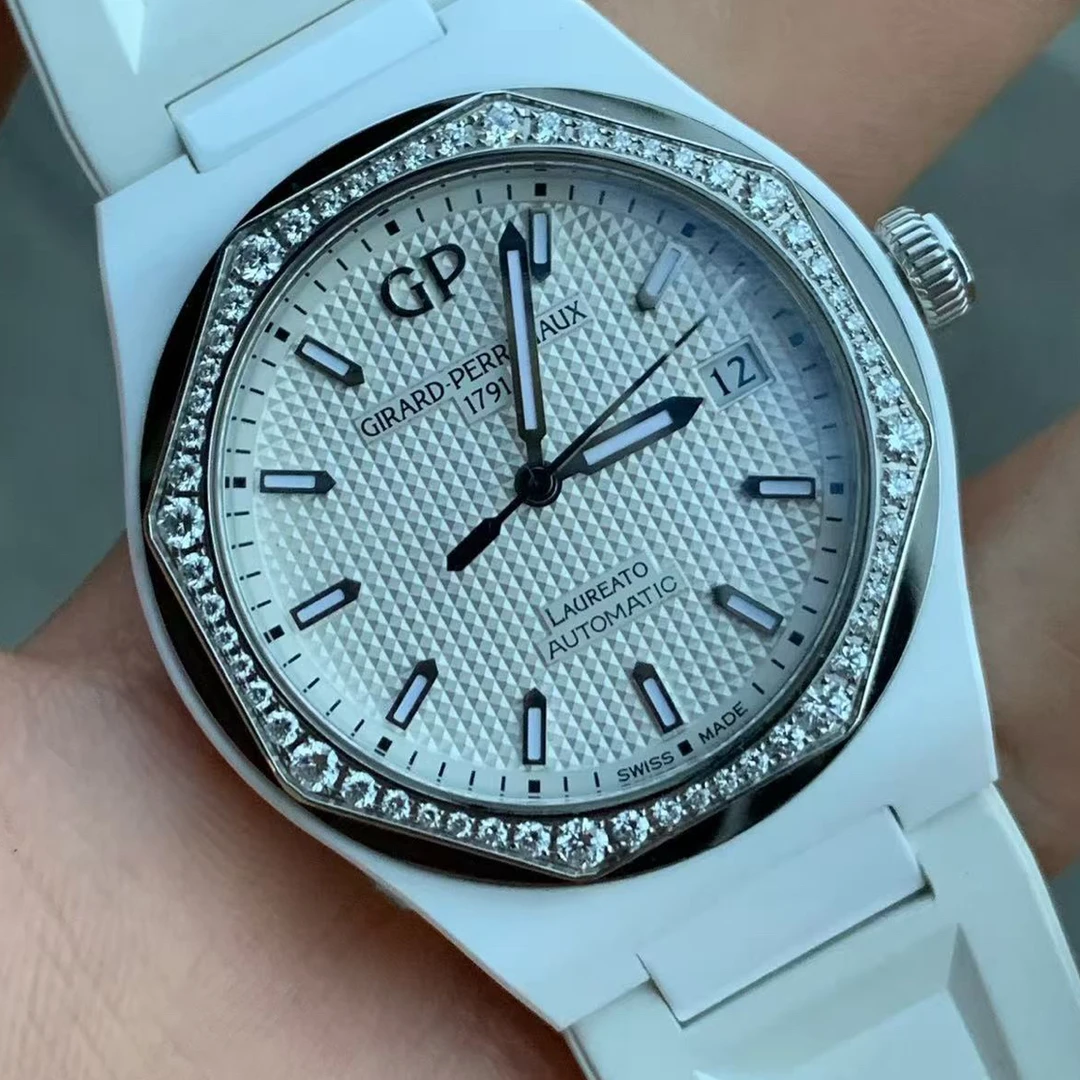 95新 Girard- Perregaux/芝柏表 芝柏桂冠系列 白陶瓷自动机械表
