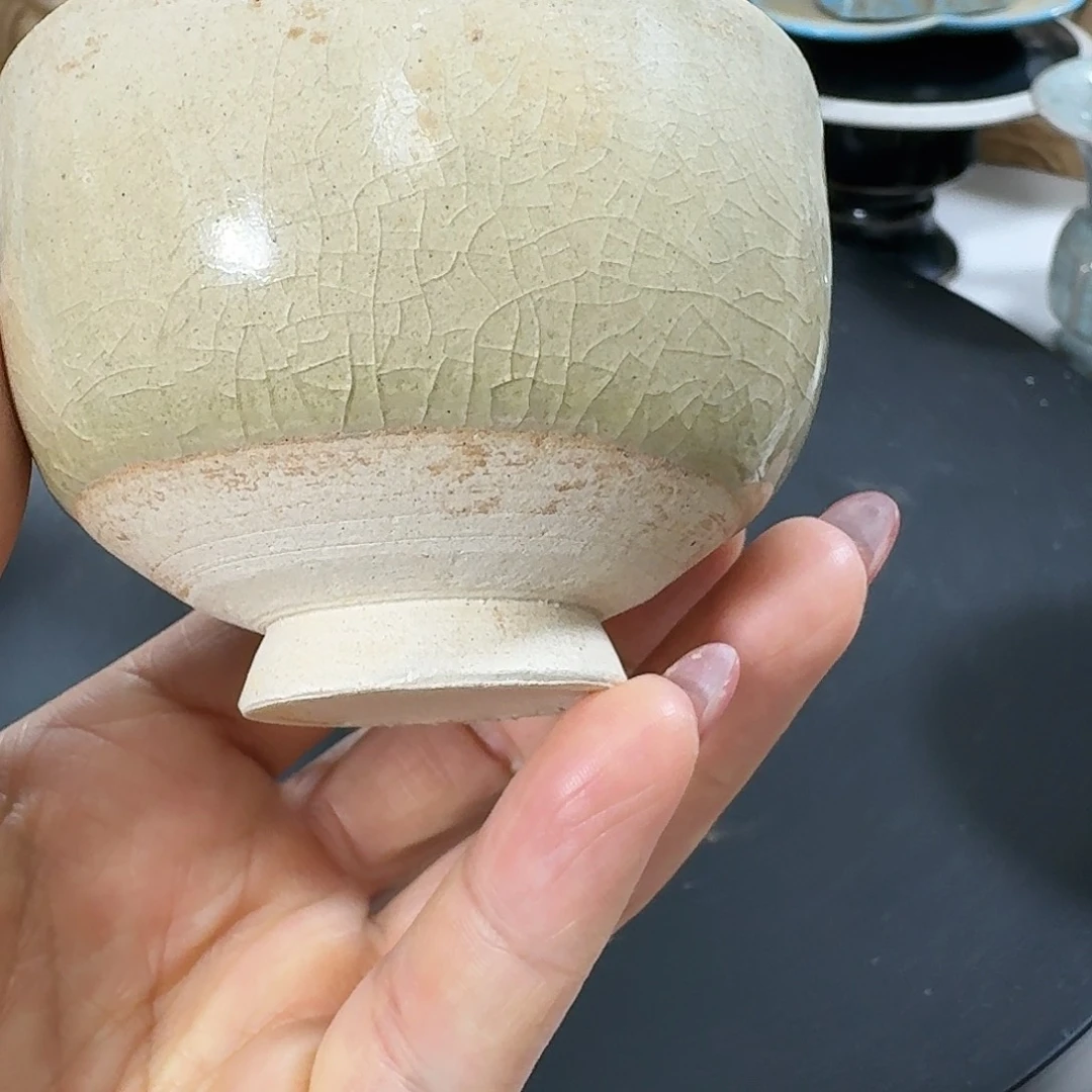 瓷片器形美观大方典雅