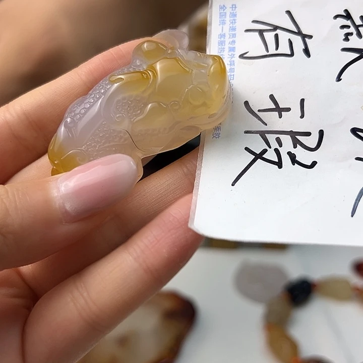 玛瑙/玉髓颈饰合金