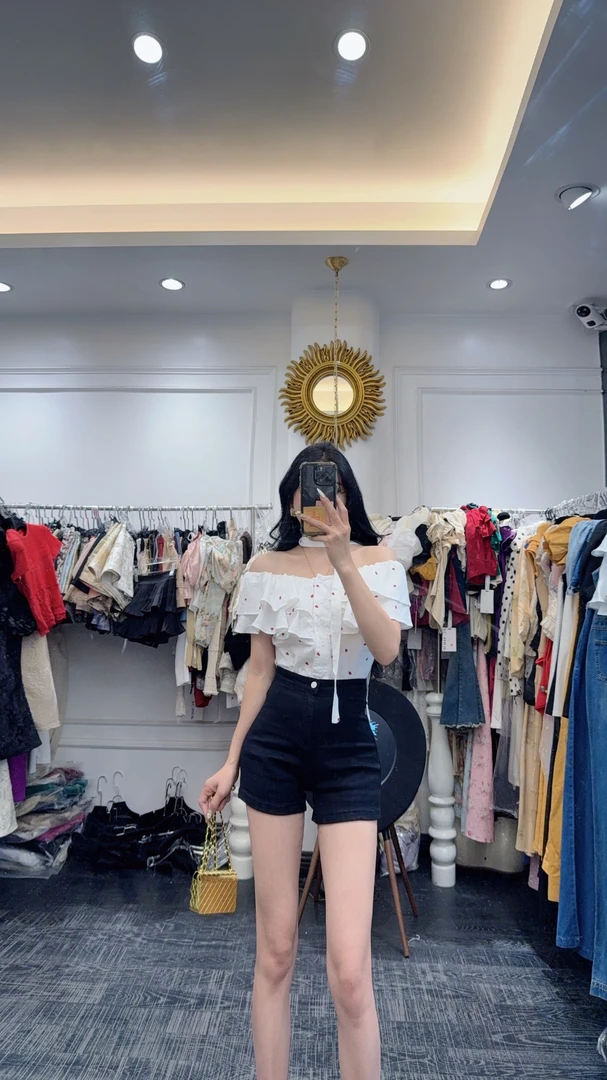 大气元（上衣）可一字肩洋气花边上衣