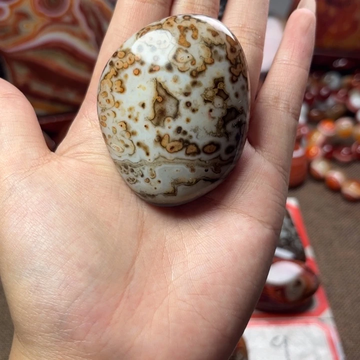 未镶嵌玛瑙/玉髓珠宝奇石时***过