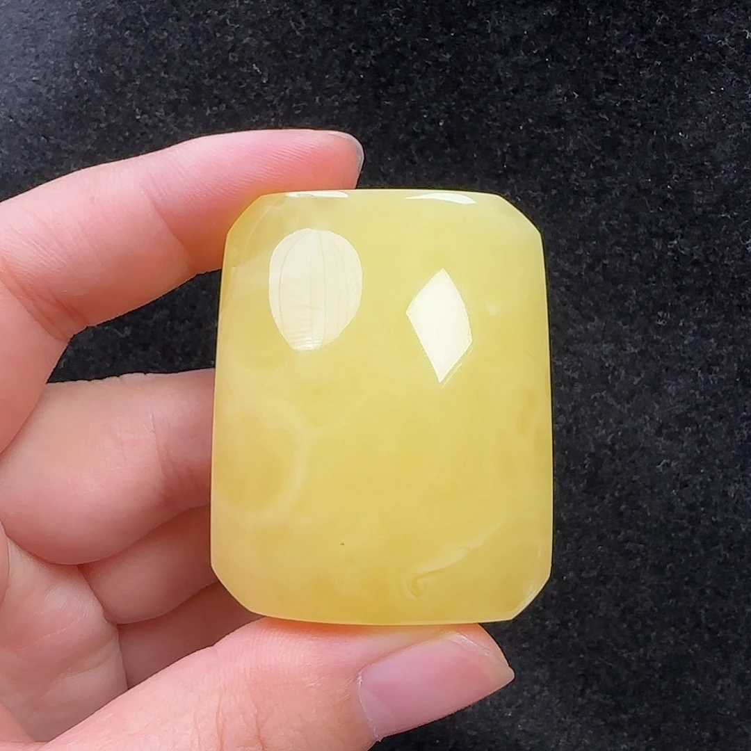 蜜蜡未镶嵌珠宝奇石