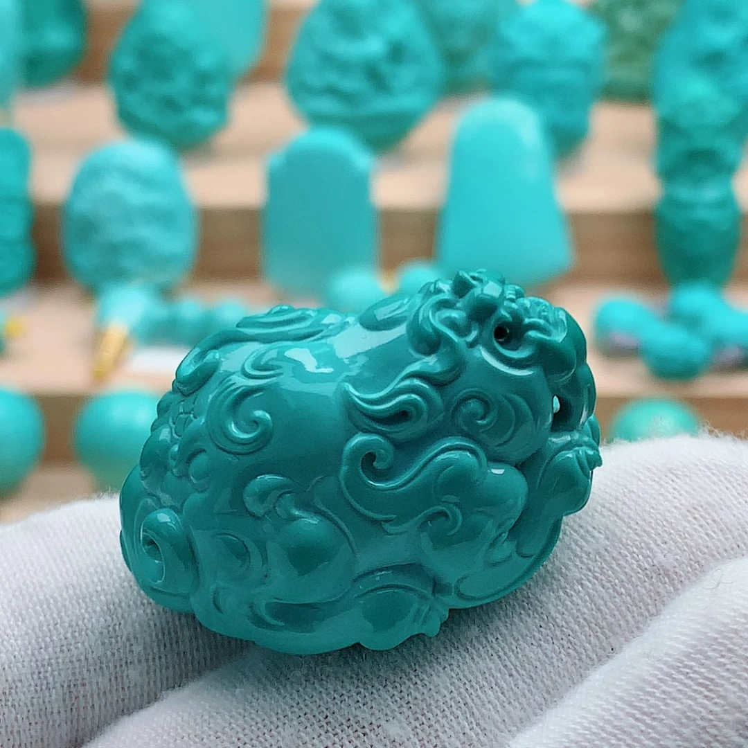 绿松石未镶嵌貔貅