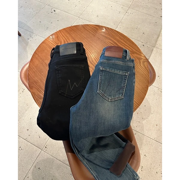 【笔直裤】显瘦黑马360°四面弹显腿直加绒九分法棍牛仔裤