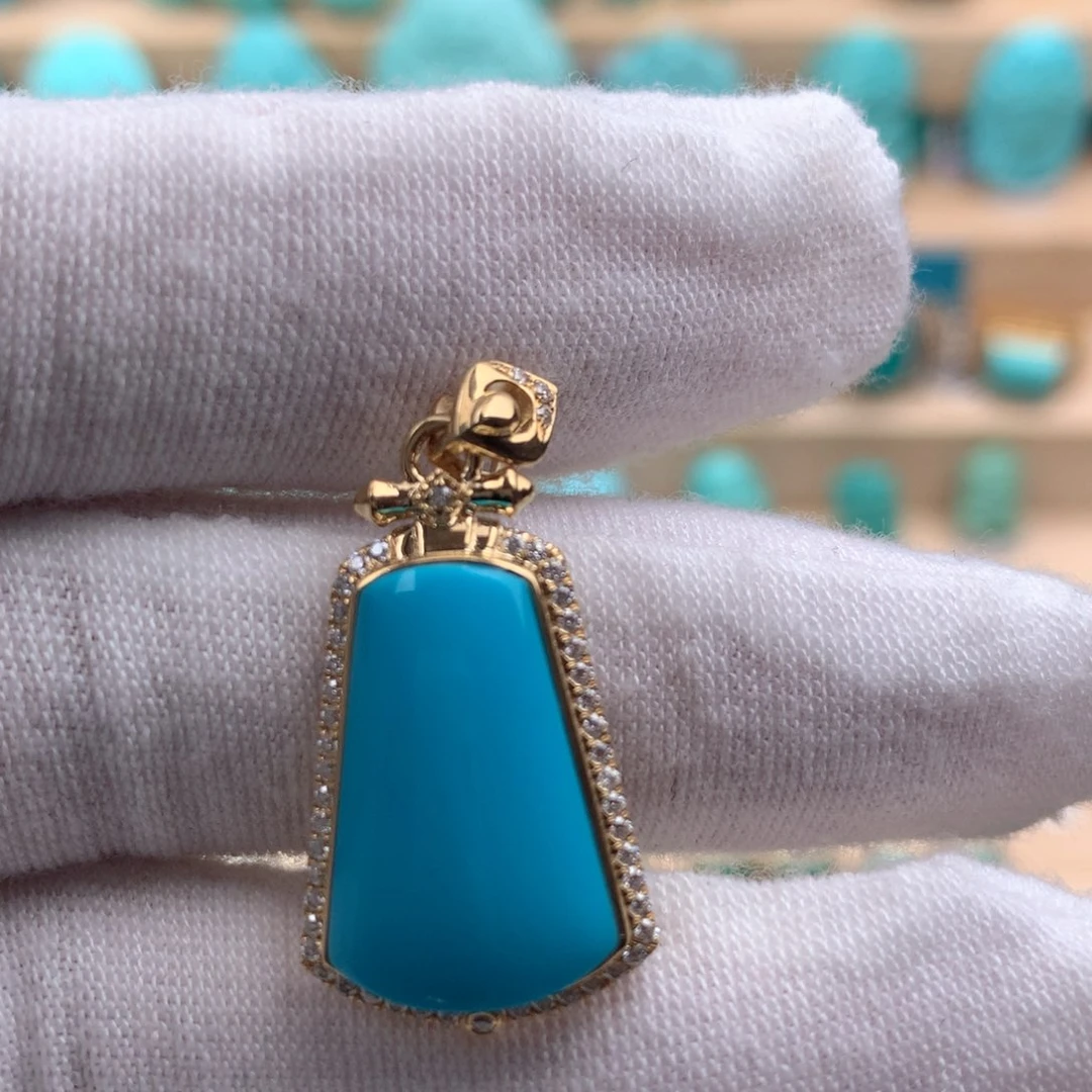 绿松石珠宝奇石18K金镶嵌