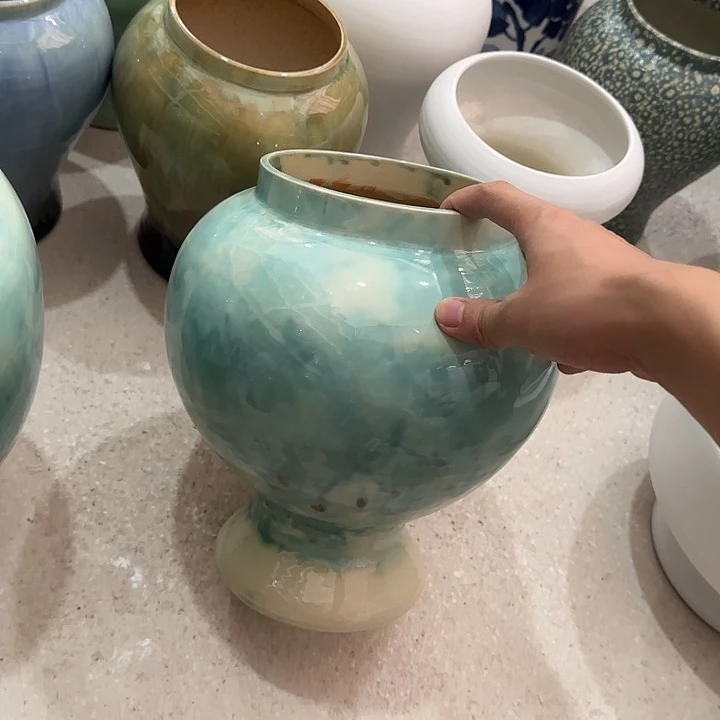 白泥花盆微瑕有孔