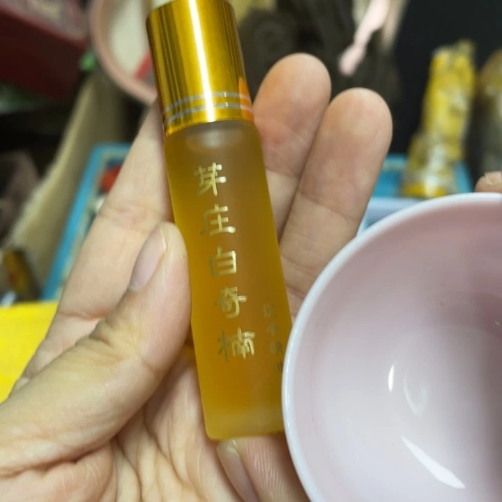 紫砂盖碗我们的目标是成为一个优秀的人和一个