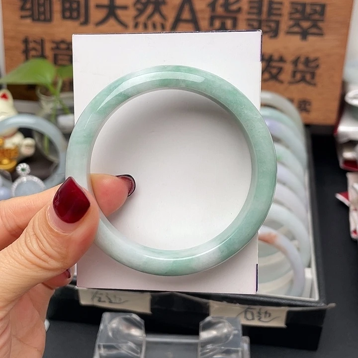 翡翠手镯未镶嵌55正圈