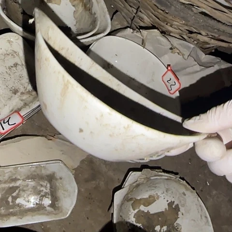 瓷片国营厂库存微瑕18厘米