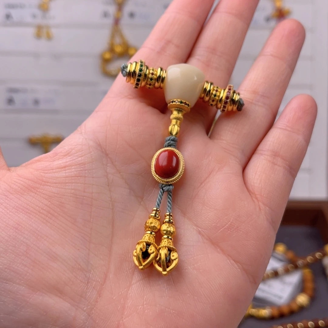 玻璃颈饰套装一组