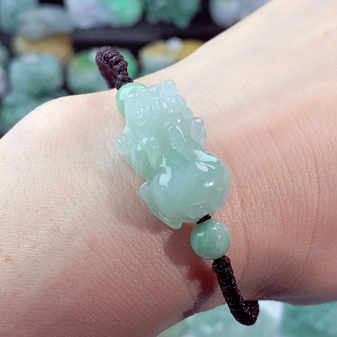 颈饰未镶嵌翡翠天然