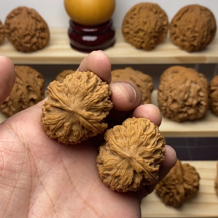 把件核桃34尺全品龙眼手捻