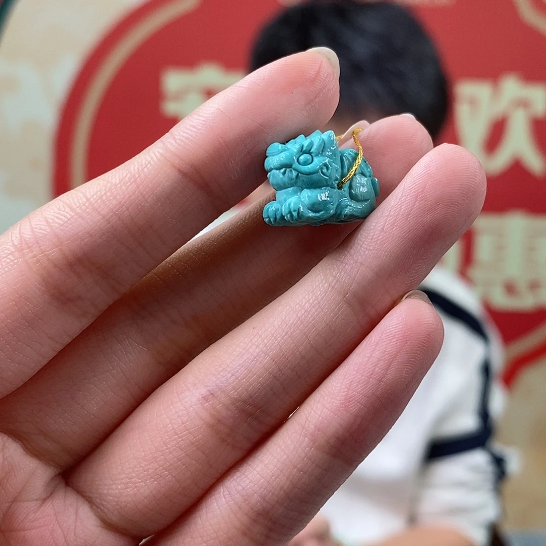绿松石未镶嵌挂件
