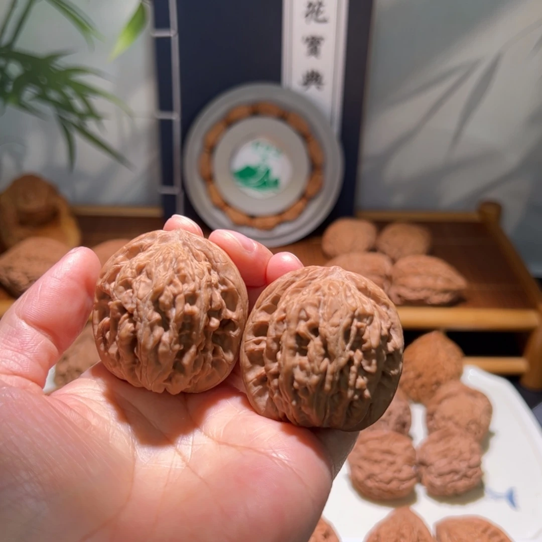 栋***爷把件文玩核桃气壮山河