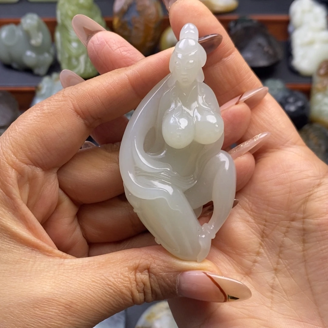 和田玉未镶嵌挂件