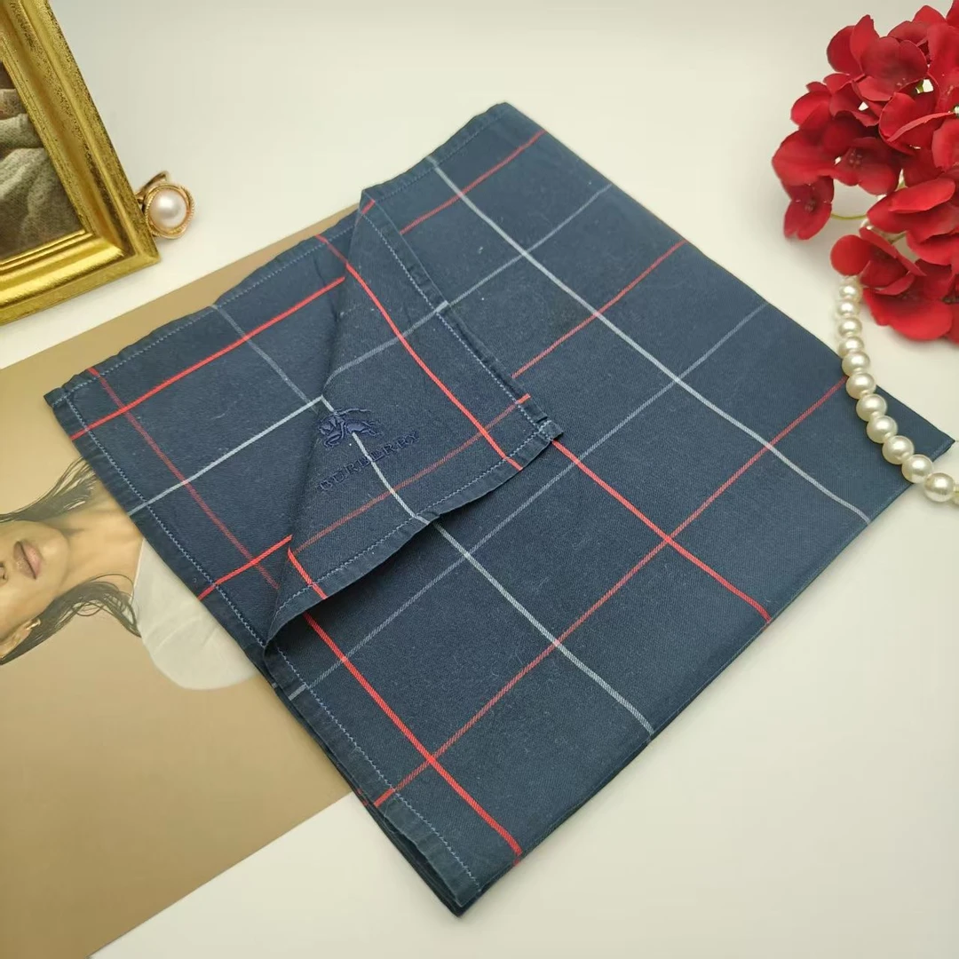 95新 BURBERRY/博柏利 海囤/巴宝莉/丝巾/yy05744
