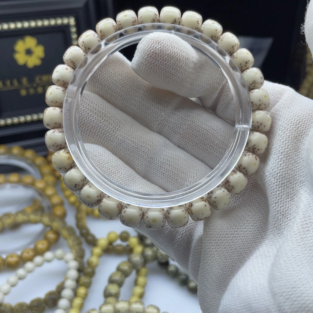 吊坠星月菩提20         8骨瓷白大眼睛